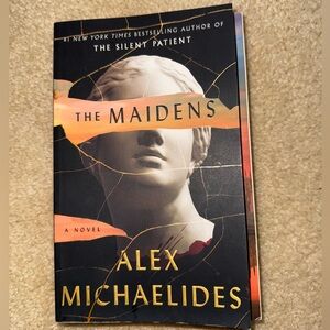 The Maidens by Alex Michaelides
